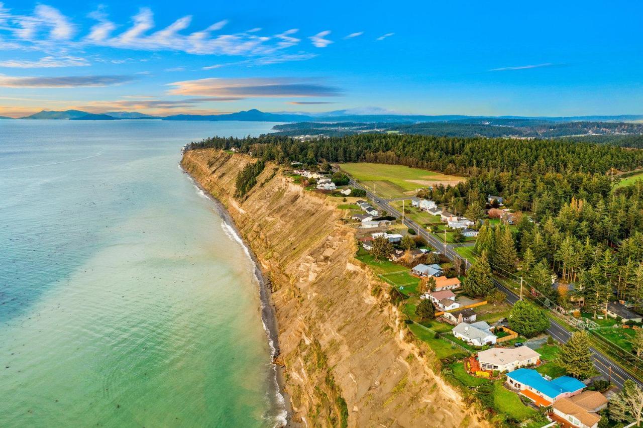 @ Marbella Lane - Wave House, Your Oceanfront Retreat! Oak Harbor Eksteriør bilde